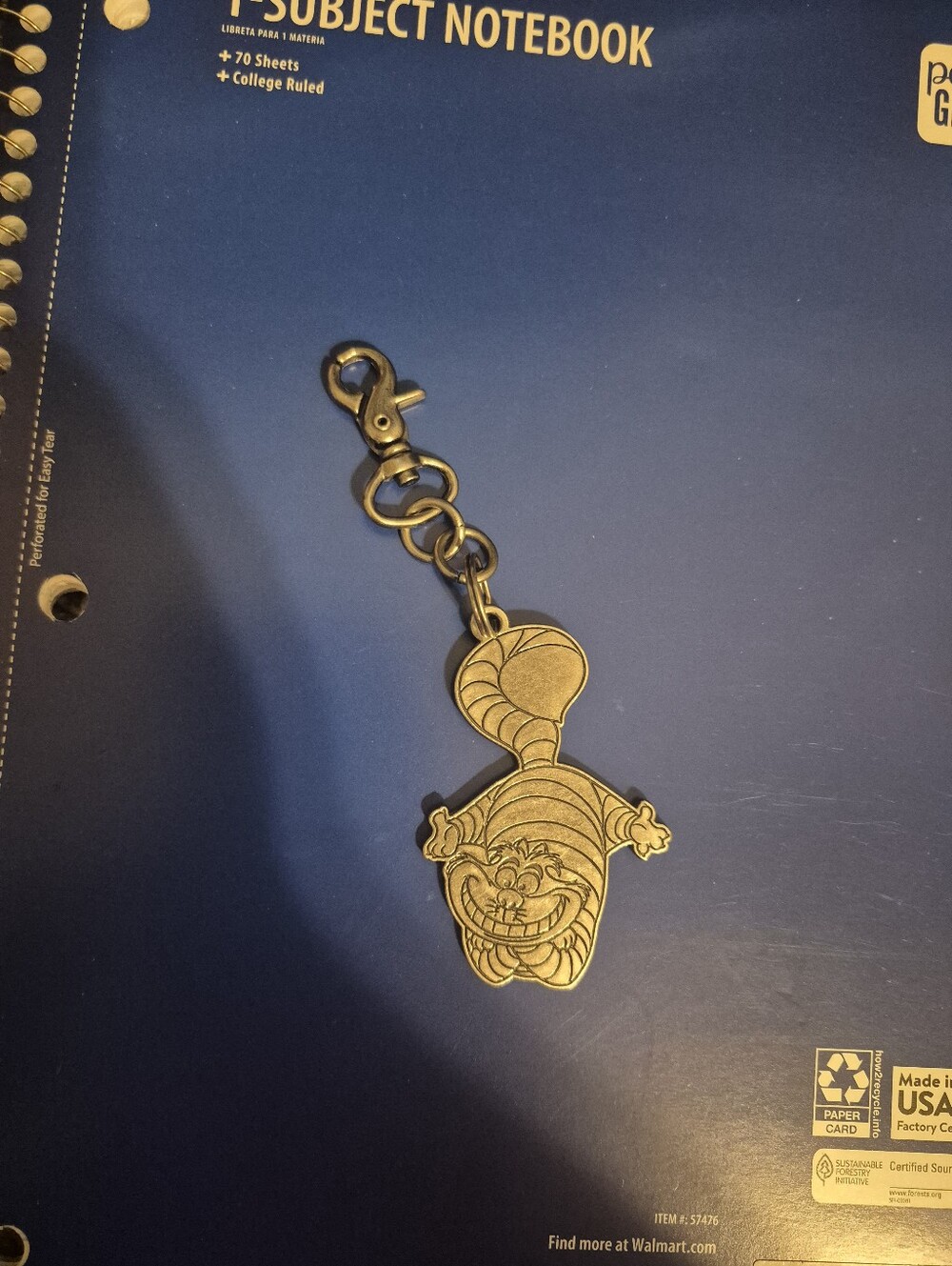 Disney alice in wonderland cheshire cat keychain